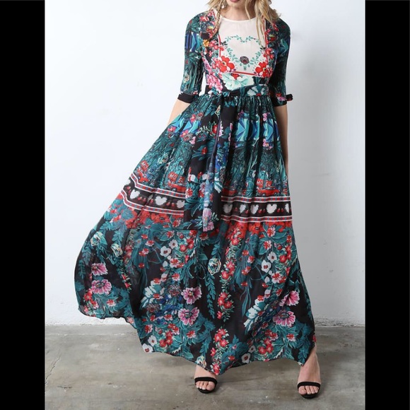 Dresses & Skirts - 🆕Adorable Garden Maxi Dress 💐